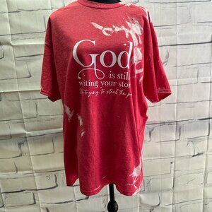 Gildan Heavy Cotton God Is Still Writing Your Story T-Shirt Crew Neck Red SZ XL